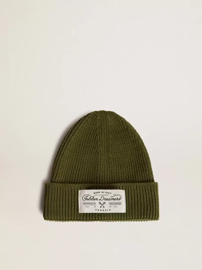 Militärgrüne Baumwollmütze mit appliziertem Label auf der Vorderseite Militärgrüne Baumwollmütze mit appliziertem Label auf der Vorderseite