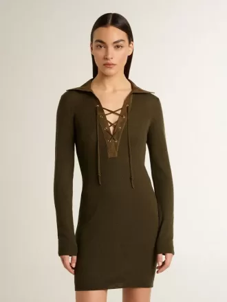 Militärgrünes Minikleid aus Wolle mit Lederdetails