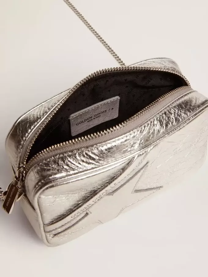Mini Star Tasche für Damen aus silbernem laminiertem Leder mit Ton-in-Ton-Stern