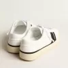 Nachhaltige Sneakers Yatay Model 1B mit weißem Obermaterial auf Bio-Basis und schwarzem Y