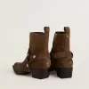Niedrige Debbie-Stiefel aus taubengrauem Wildleder mit abnehmbarer Schnalle