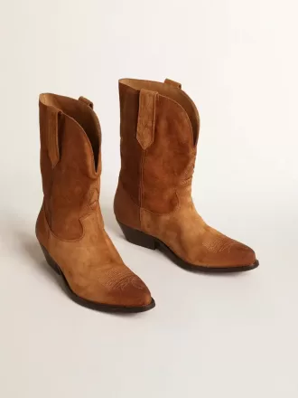Niedrige Wish Star-Stiefel aus cognacfarbenem Wildleder mit eingearbeitetem Stern