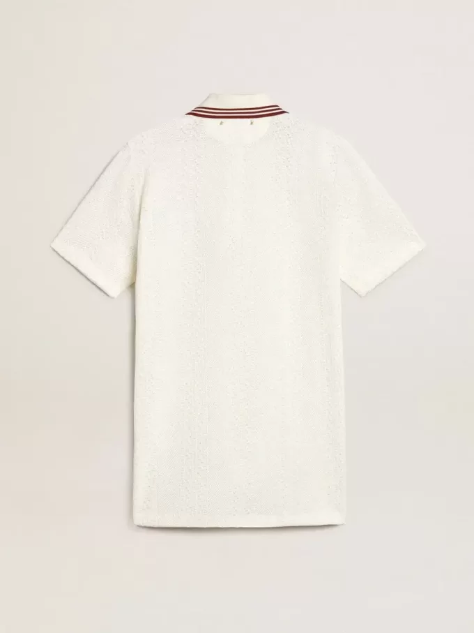 Oasis Polo-Kleid für Damen aus weißem, perforiertem Jersey mit burgunderroten Streifen