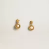 Ohrringe mit goldenem Stern und Perle Ohrringe mit goldenem Stern und Perle