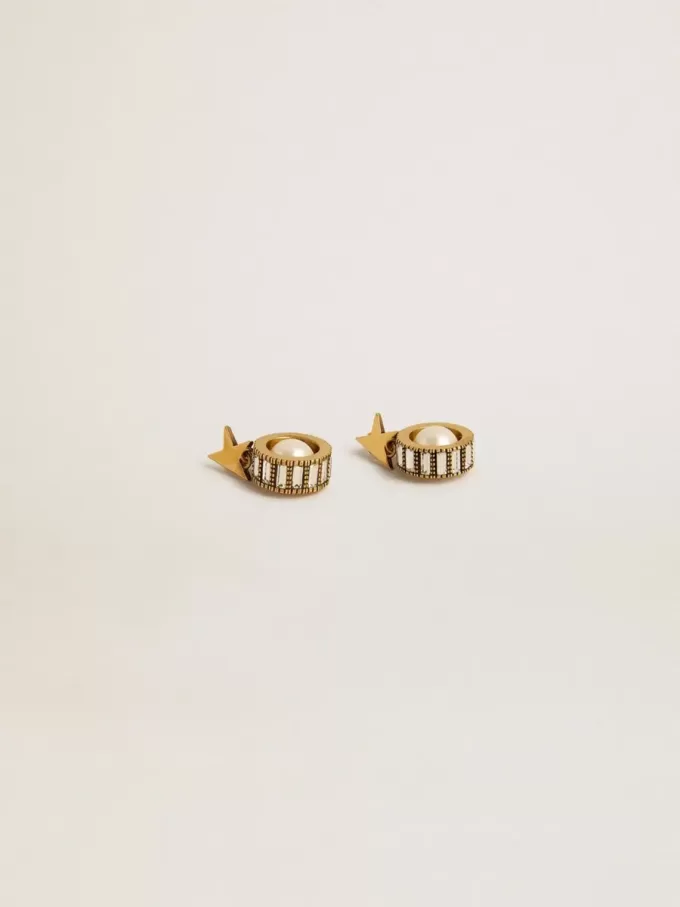 Ohrringe mit goldenem Stern und Perle Ohrringe mit goldenem Stern und Perle