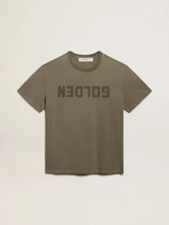 Olivgrünes Herren-T-Shirt mit goldenem Schriftzug
