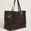 Pasadena-Tasche aus schwarzem, gehämmertem Leder mit goldenem Logo auf der Vorderseite