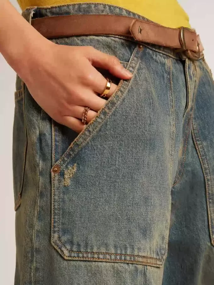 Ring in Antikgoldfarbe mit regelmäßigen Gliedern Ring in Antikgoldfarbe mit regelmäßigen Gliedern