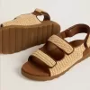 Sandalen „Young Noa” aus beigem Raffiabast und braunem Leder