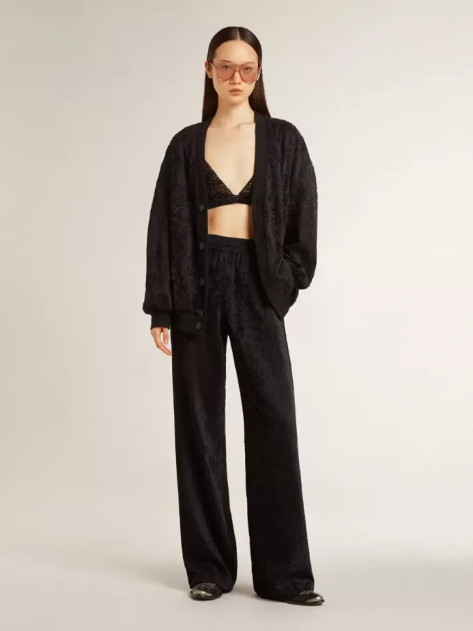 Schwarze Damenstrickjacke mit Ton-in-Ton-Perlenstickerei im Toile-de-Jouy-Muster