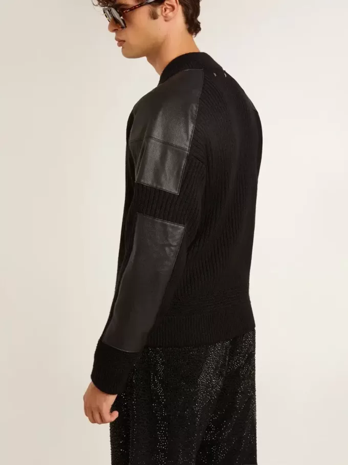 Schwarze Herrenjacke aus Merinowolle mit Lederaufnähern