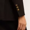 Schwarzer Damenblazer mit doppelter Knopfleiste Schwarzer Damenblazer mit doppelter Knopfleiste