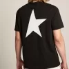 Schwarzes Herren-T-Shirt mit kontrastierendem weißem Logo und Stern