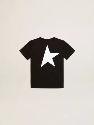 Schwarzes T-Shirt mit kontrastierendem weißem Logo auf der Vorderseite und großem Stern auf der Rückseite