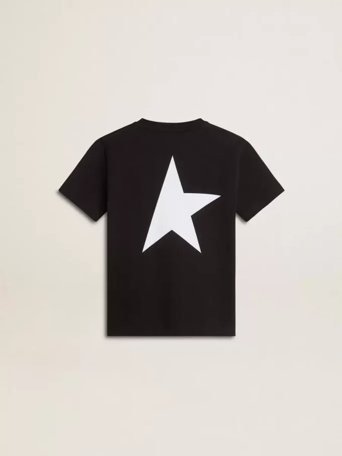 Schwarzes T-Shirt mit kontrastierendem weißem Logo auf der Vorderseite und großem Stern auf der Rückseite Schwarzes T-Shirt mit kontrastierendem weißem Logo auf der Vorderseite und großem Stern auf der Rückseite