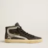 Slide aus schwarzem Wildleder mit silbernem Metallic-Lederstern und Blitz
