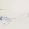 Sonnenbrille im Cat-Eye-Stil mit silbernem Rahmen und blauen Gläsern