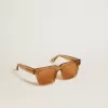 Sonnenbrille im Jamie-Stil mit quadratischem Rahmen und honigfarbenen Gläsern Sonnenbrille im Jamie-Stil mit quadratischem Rahmen und honigfarbenen Gläsern
