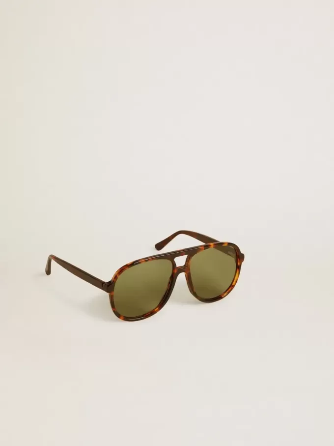 Sonnenbrille im Pilotenstil mit Schildpatt-Rahmen und grünen Gläsern