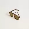 Sonnenbrille im Pilotenstil mit Schildpatt-Rahmen und grünen Gläsern