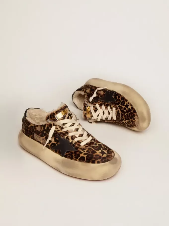 Herren-Space-Star aus Ponyfell mit Animal-Print und Lammfellfutter