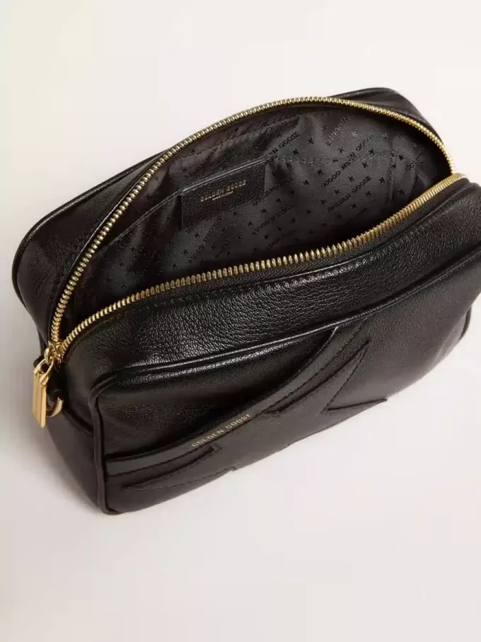 Star Bag aus schwarzem Leder mit ton-in-ton Stern
