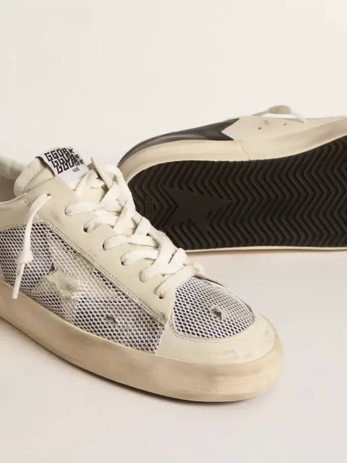 Stardan aus weißem Leder und Mesh mit weißem Lederstern Stardan aus weißem Leder und Mesh mit weißem Lederstern