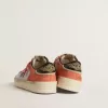 Stardan LTD aus korallenfarbenem Wildleder und Mesh mit schwarzem Lederstern