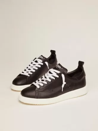 Starter Sneakers aus komplett schwarzem Leder