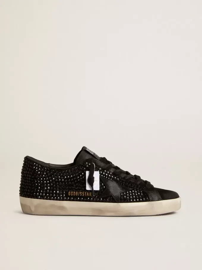 Super-Star aus schwarzem Wildleder mit Swarovski-Kristallen und schwarzem Wildlederstern