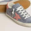 Super Star für Damen aus blauem Nubukleder mit rosa Wildlederstern und Fersenlasche Super Star für Damen aus blauem Nubukleder mit rosa Wildlederstern und Fersenlasche