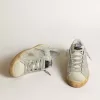 Super-Star für Damen aus gealtertem weißem Nubukleder mit Swarovski-Kristallen Super-Star für Damen aus gealtertem weißem Nubukleder mit Swarovski-Kristallen