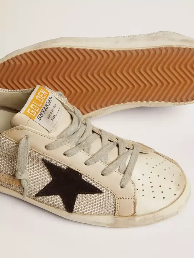 Super-Star für Damen aus Leder mit schwarzem Stern Super-Star für Damen aus Leder mit schwarzem Stern