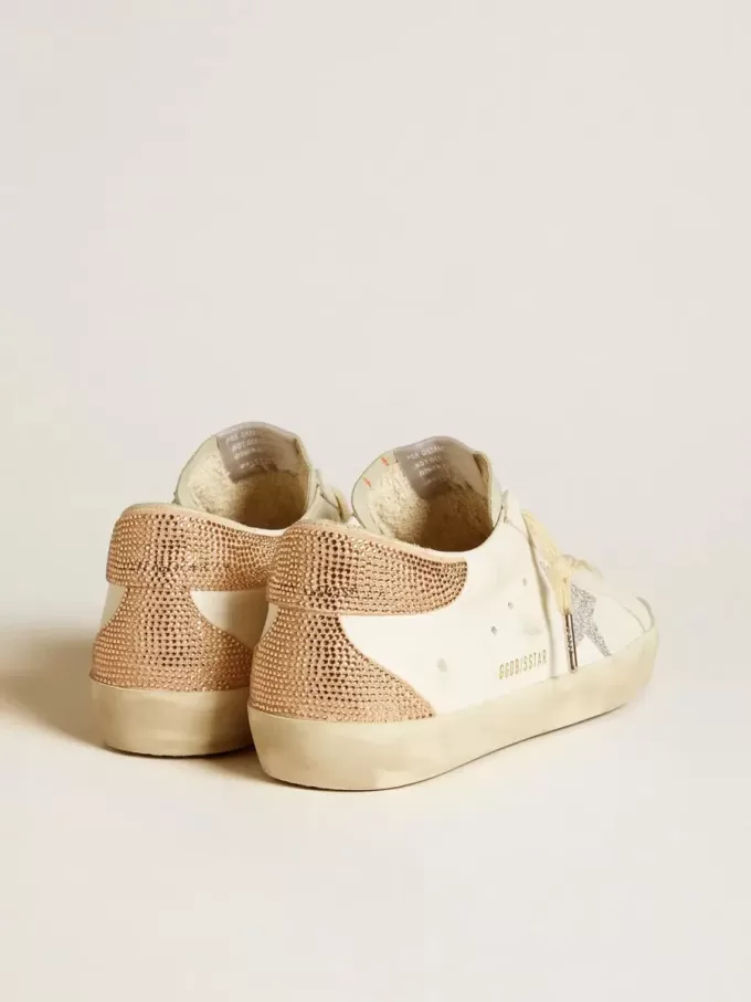Super-Star für Damen aus Leder mit Swarovski-Kristallstern und Fersenlasche Super-Star für Damen aus Leder mit Swarovski-Kristallstern und Fersenlasche