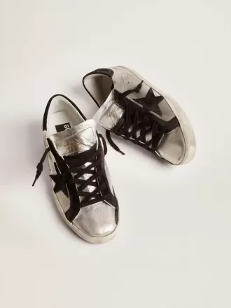 Super-Star für Damen aus silbernem Leder mit kontrastierenden Einsätzen Super-Star für Damen aus silbernem Leder mit kontrastierenden Einsätzen