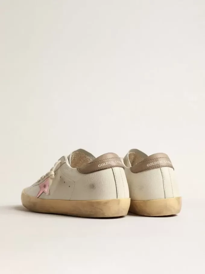 Super-Star für Damen aus weißem Nappaleder mit rosa Metallic-Lederstern Super-Star für Damen aus weißem Nappaleder mit rosa Metallic-Lederstern