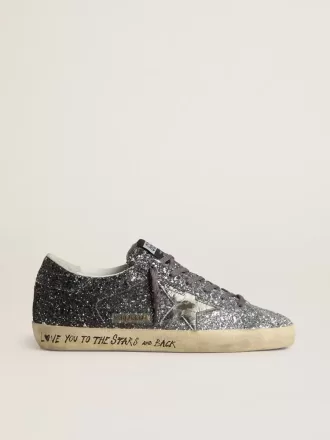 Super Star für Damen mit glitzerndem Obermaterial und silbernem Metallic-Lederstern Super Star für Damen mit glitzerndem Obermaterial und silbernem Metallic-Lederstern