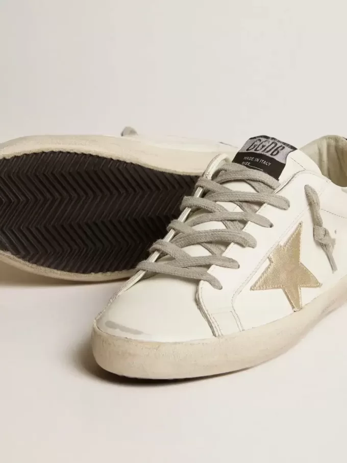 Super-Star für Damen mit goldenem Stern und schwarzem Glitzer-Fersenriemen Super-Star für Damen mit goldenem Stern und schwarzem Glitzer-Fersenriemen