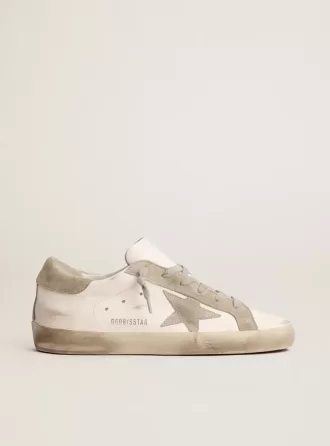 Super-Star für Damen mit grauem Wildlederstern und Fersenlasche Super-Star für Damen mit grauem Wildlederstern und Fersenlasche