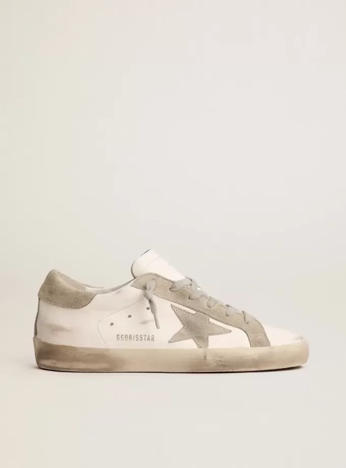 Super-Star für Damen mit grauem Wildlederstern und Fersenlasche Super-Star für Damen mit grauem Wildlederstern und Fersenlasche