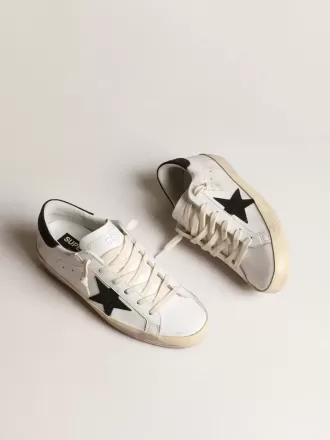Super-Star für Damen mit schwarzem Swarovski-Kristallstern und Fersenlasche Super-Star für Damen mit schwarzem Swarovski-Kristallstern und Fersenlasche