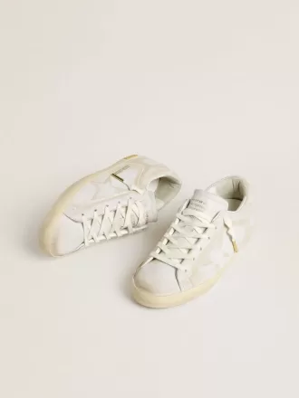 Super-Star für Damen mit weißem Lederstern und Fersenlasche mit Used-Look Super-Star für Damen mit weißem Lederstern und Fersenlasche mit Used-Look