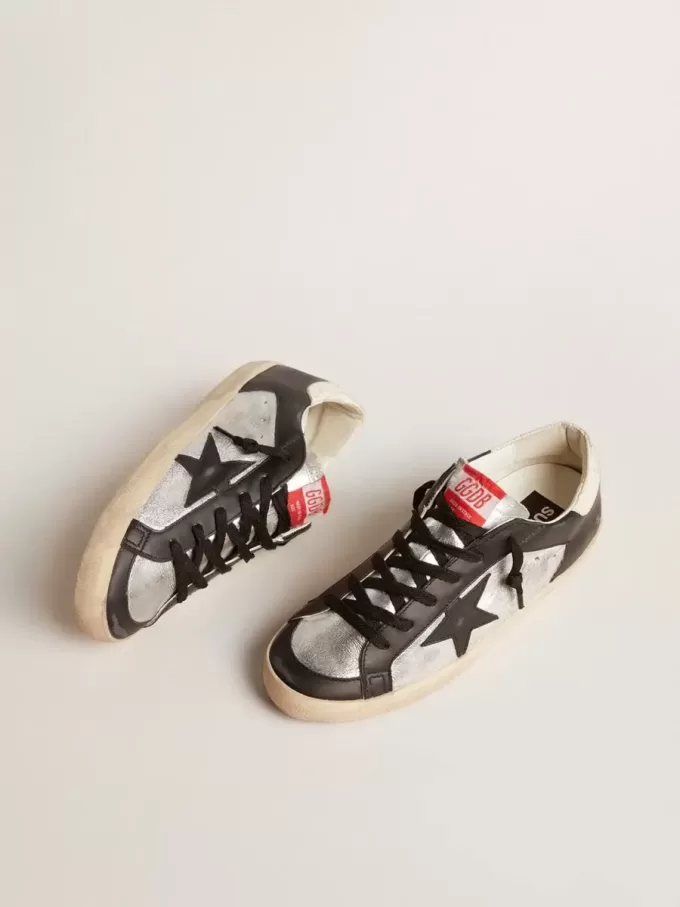 Super-Star LTD aus Metallic-Leder mit schwarzem Lederstern und Einsätzen