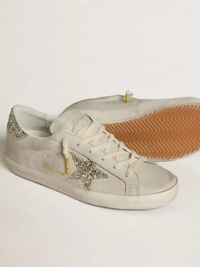 Super-Star LTD für Damen aus elfenbeinfarbenem Nappaleder mit platinfarbenem Glitzerstern und Fersenlasche