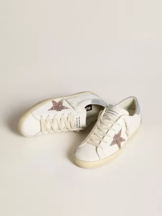 Super-Star LTD für Damen mit mehrfarbigem Glitzerstern und Fersenlasche aus Wildleder Super-Star LTD für Damen mit mehrfarbigem Glitzerstern und Fersenlasche aus Wildleder