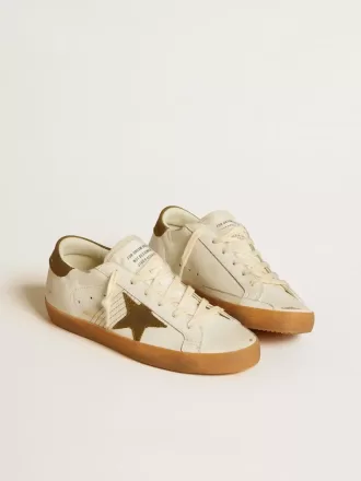 Super-Star LTD für Damen mit militärgrünem Nubuk-Stern und Fersenlasche Super-Star LTD für Damen mit militärgrünem Nubuk-Stern und Fersenlasche