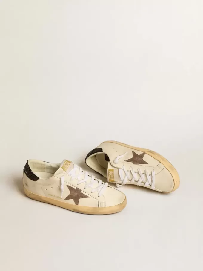 Super-Star LTD mit laminiertem Lederstern und schwarzer Glitzer-Fersenlasche Super-Star LTD mit laminiertem Lederstern und schwarzer Glitzer-Fersenlasche