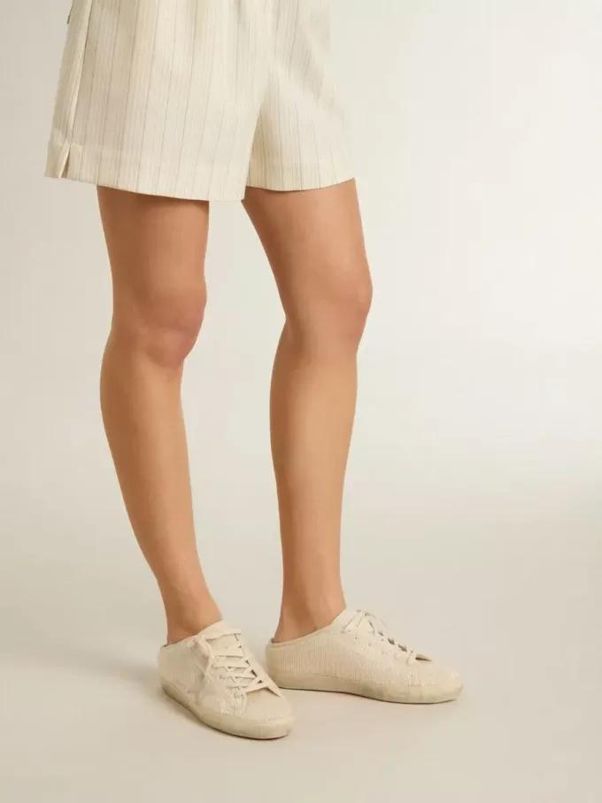 Super-Star Sabot für Damen aus beigem Canvas mit gestickten Perlen und beigem Wildlederstern
