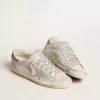 Super-Star-Sneaker aus grau-weißem Leder mit Glitzereffekt und Lederstern Super-Star-Sneaker aus grau-weißem Leder mit Glitzereffekt und Lederstern