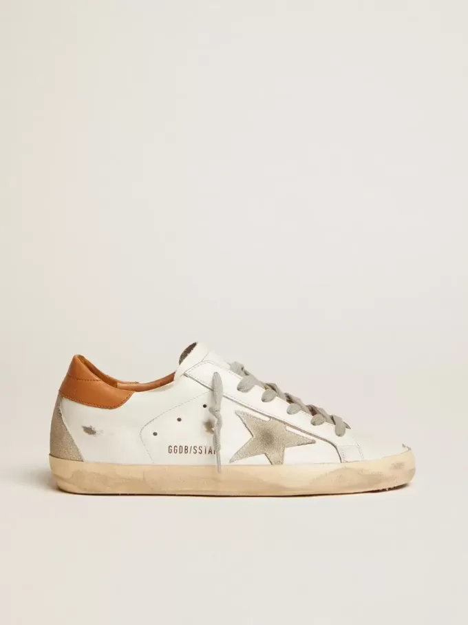 Super-Star-Sneaker für Damen mit Stern aus Wildleder und brauner Fersenlasche Super-Star-Sneaker für Damen mit Stern aus Wildleder und brauner Fersenlasche
